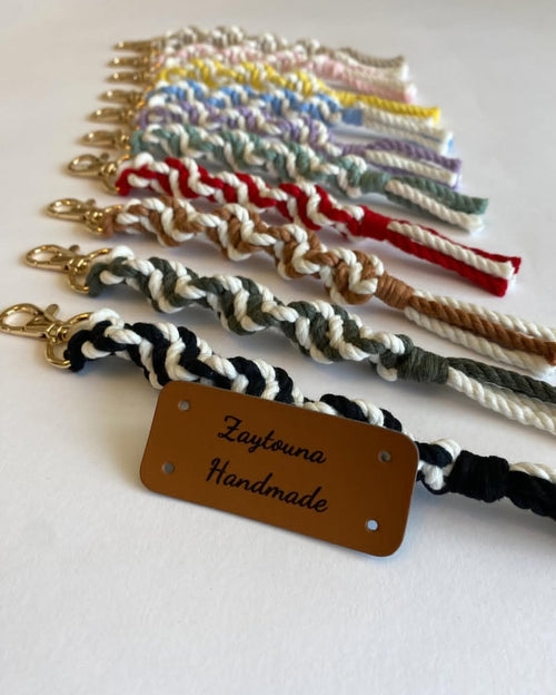 Vira macrame keychain available in 10 colors BY zaytouna handmade
